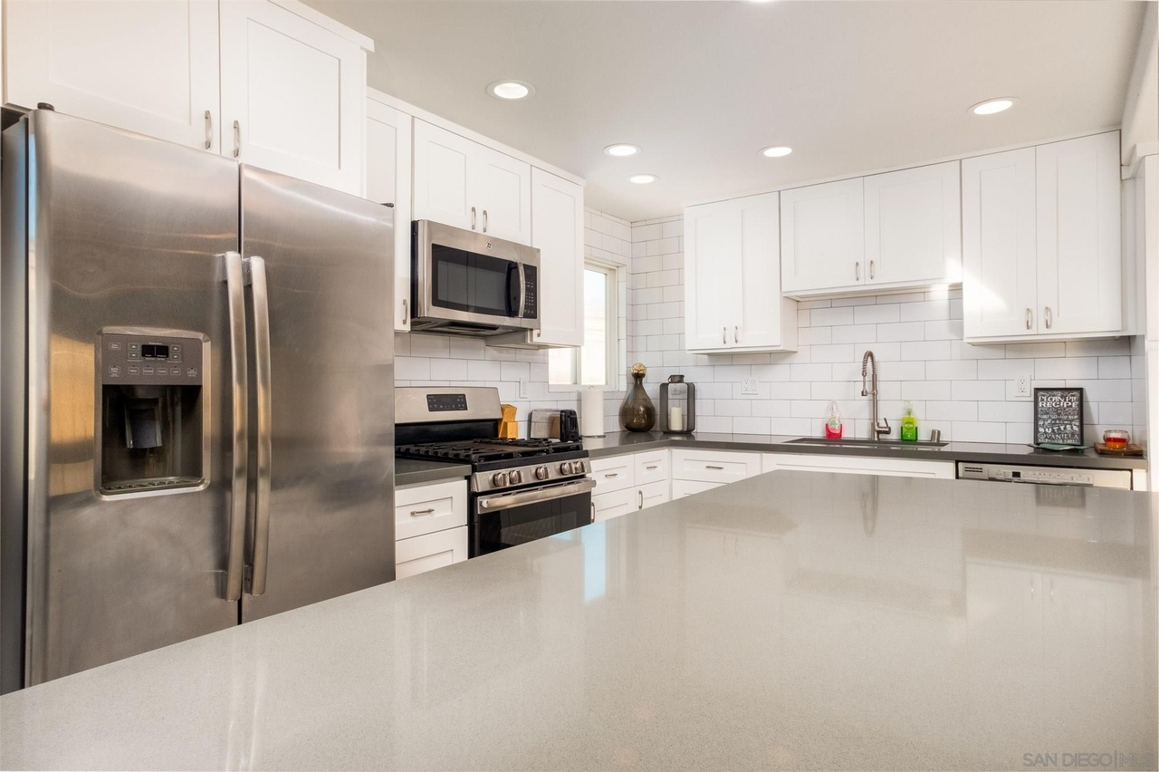 Summer Furnished Rental in Pacific Beach - 4BR, 5BR, or Full 9-Bedroom Compound - Photo 6