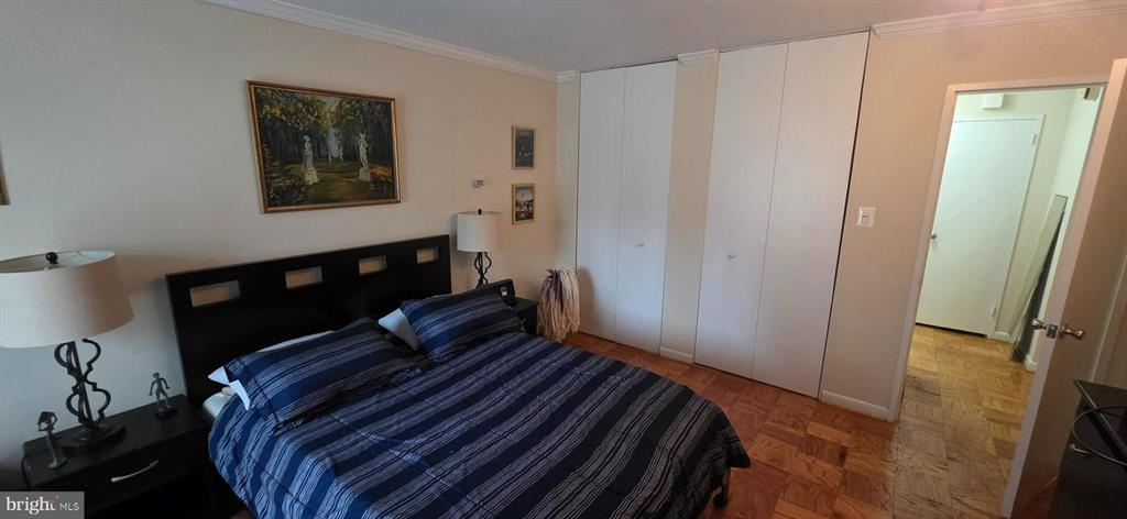 Cozy Unit near the Metro and river/The Wharf/Waterfront - Photo 7