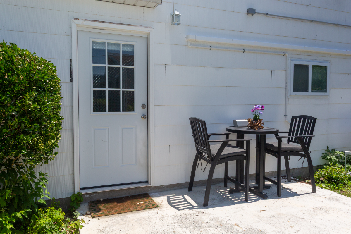 Welcome to Your Cozy Retreat on a Quiet Cul-de-Sac - Photo 7