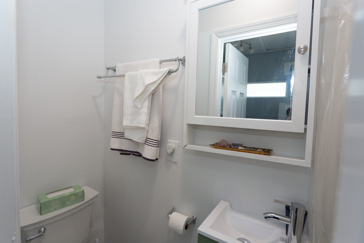 Welcome to Your Cozy Retreat on a Quiet Cul-de-Sac - Photo 5
