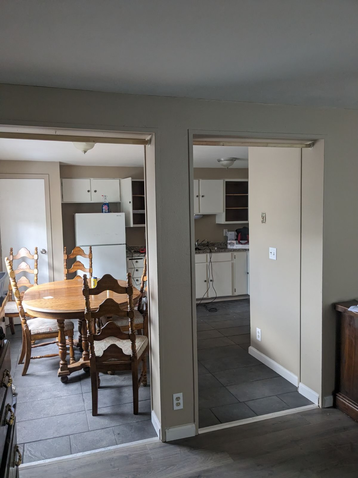 Sleeps 7 - Photo 2