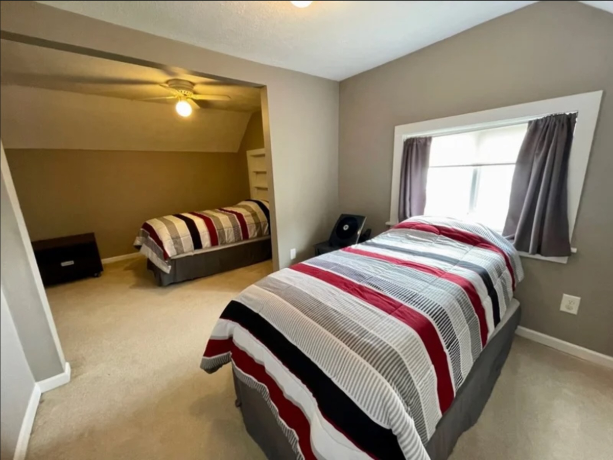 Modern Lakefornt (3BR+Loft) Retreat with Fire Pit - Photo 6