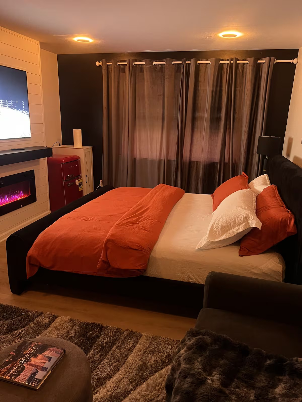 Furnished Master Bedroom Available in a Shared Brooklyn Home. Utilities Included - Photo 6