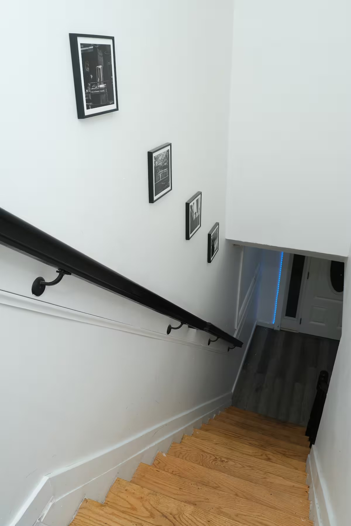 Furnished Master Bedroom Available in a Shared Brooklyn Home. Utilities Included - Photo 10