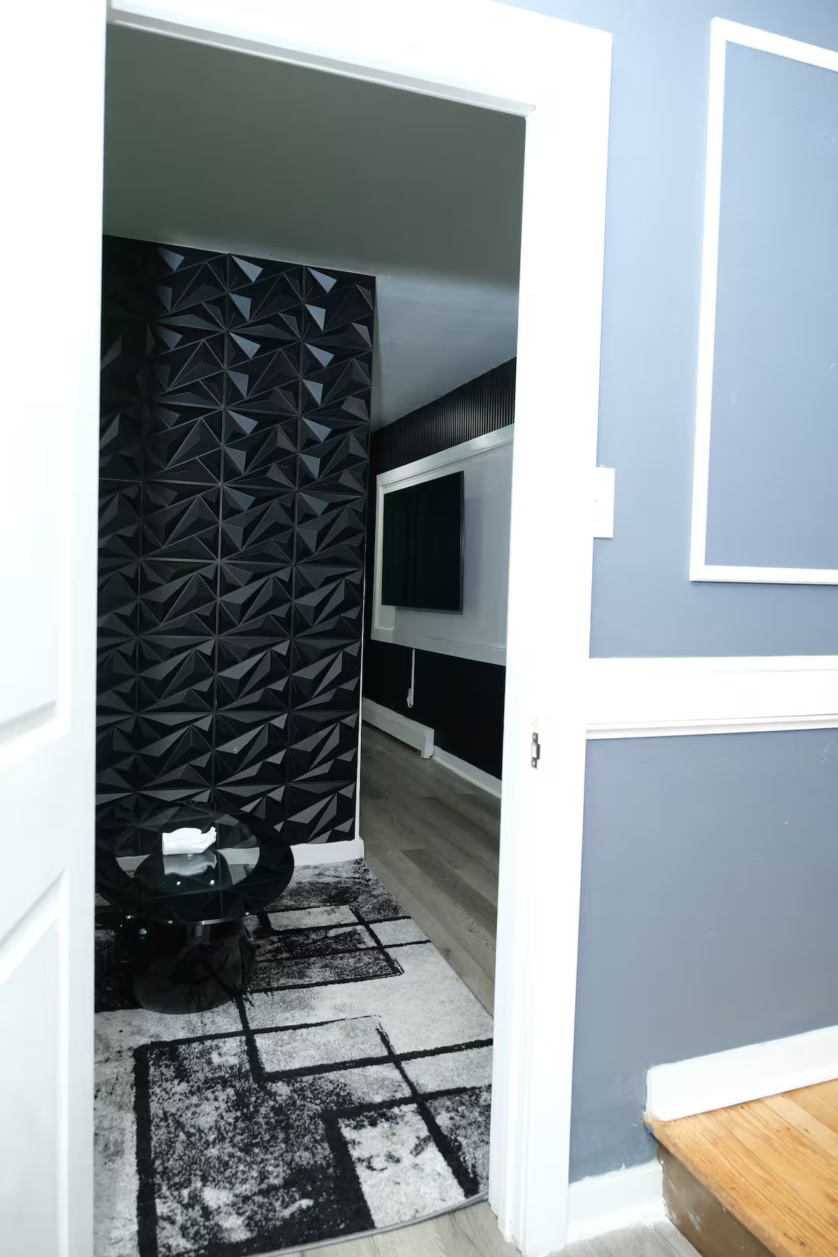 Furnished Master Bedroom Available in a Shared Brooklyn Home. Utilities Included - Photo 9