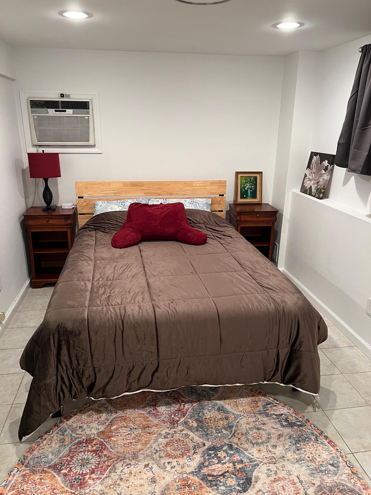 10 Minute drive to hospitals! Large Studio / 1 Bedroom Open Concept in West Islip, NY - All-Inclusiv - Photo 4