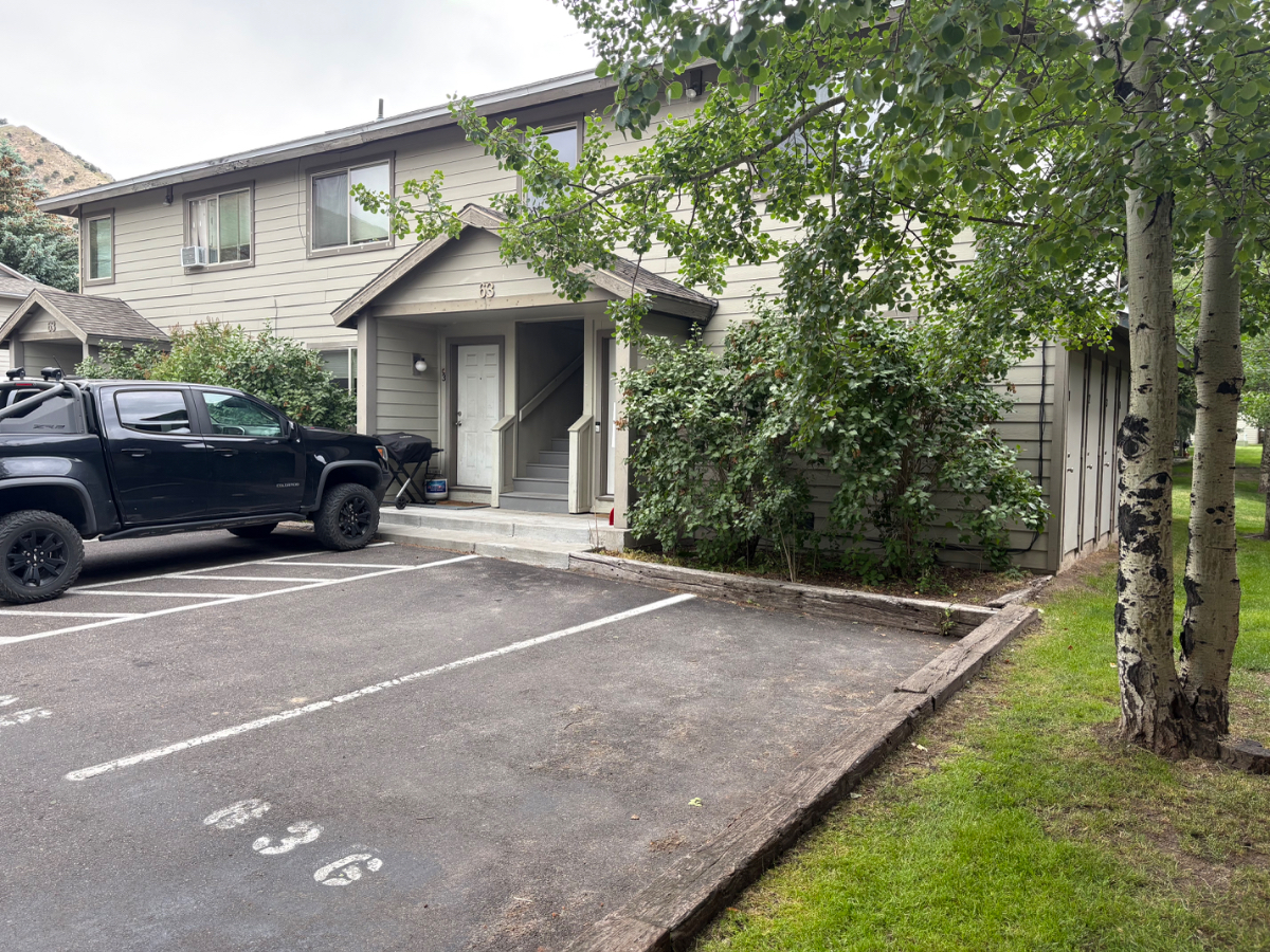 Quiet, One bedroom, Upper condo, Located in the Heart of Jackson Hole - Photo 5