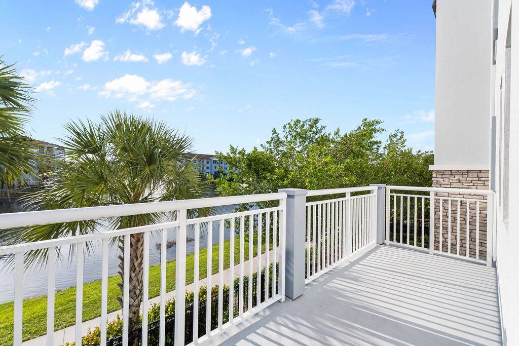 Luxury Naples Stay Ideal for Travel Professionals & Extended Stays - Photo 12