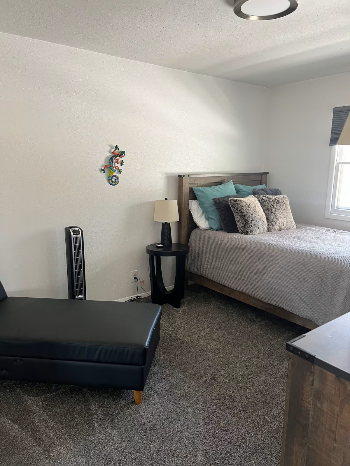 Close to downtown, Hospital, F.E. Warren Air Force Base, CFD, Lions Park- modern stay #1 - Photo 8
