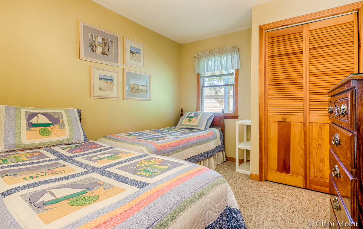 Comfortable Fully Furnished 2-Bedroom House Overlooking Beautiful Malletts Bay - Photo 5