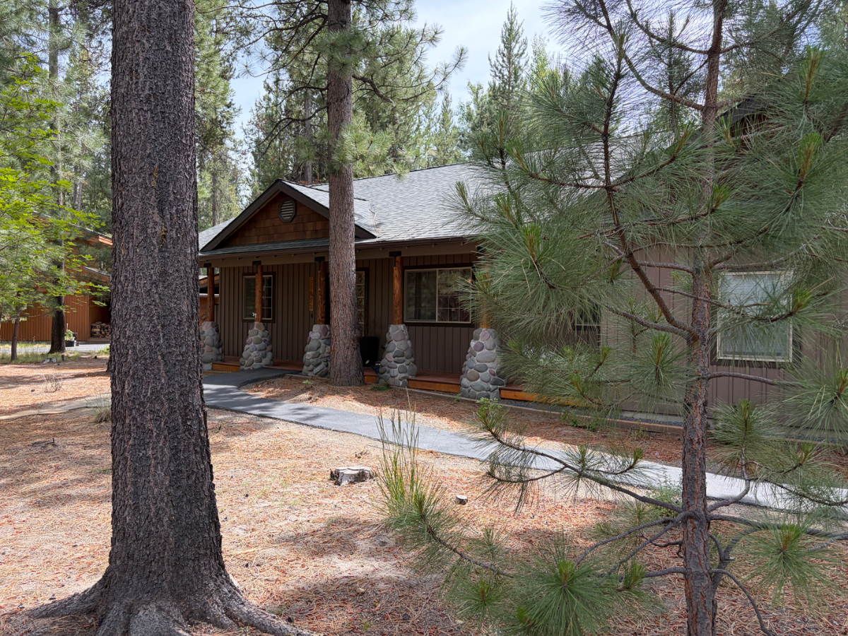 3BR Cabin in the Woods | Fish, Swim, Hike, Bike, Paddle - Photo 5