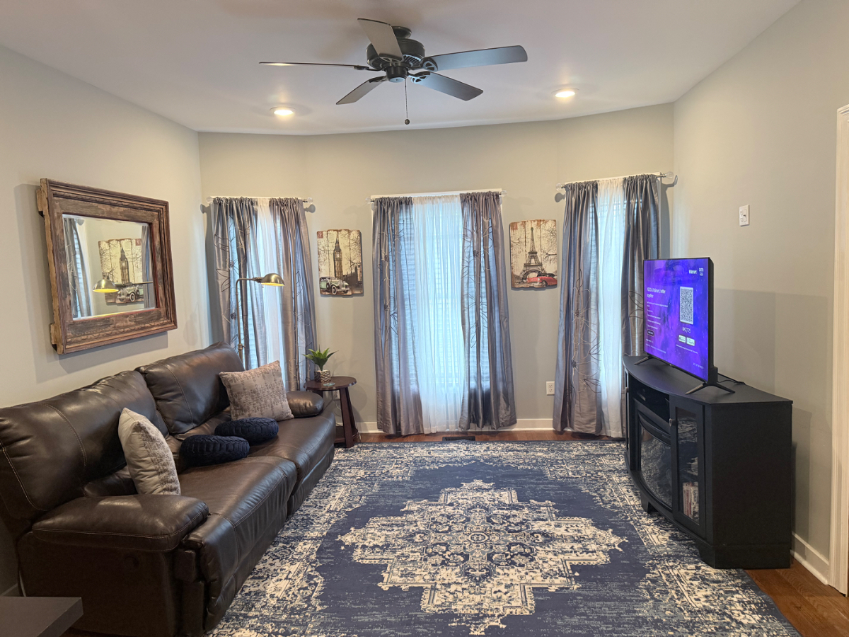 398 E 3rd St /Close to Market St. and Denison Park - Photo 8