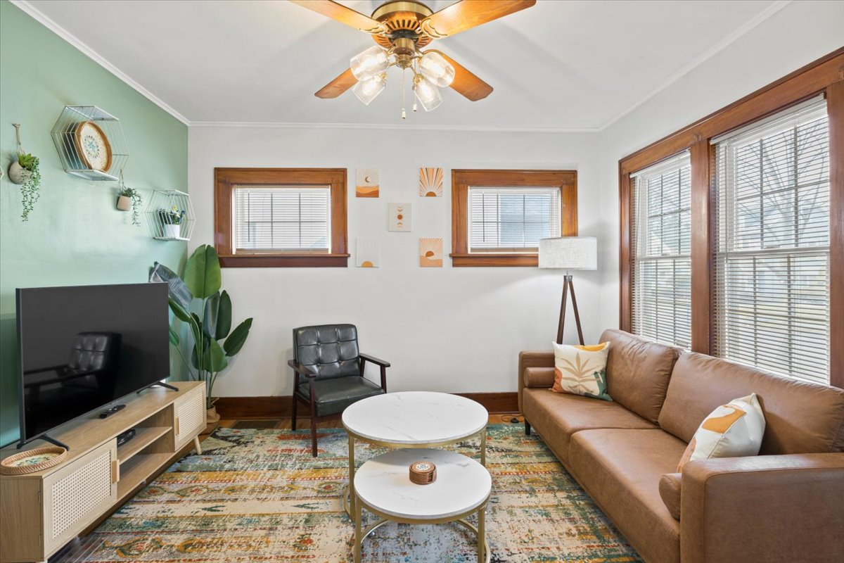 Newly Renovated Home /Strong Hosp and All Hospitals / Yard/ Fence/ Patio/ Pet Friendly - Photo 6