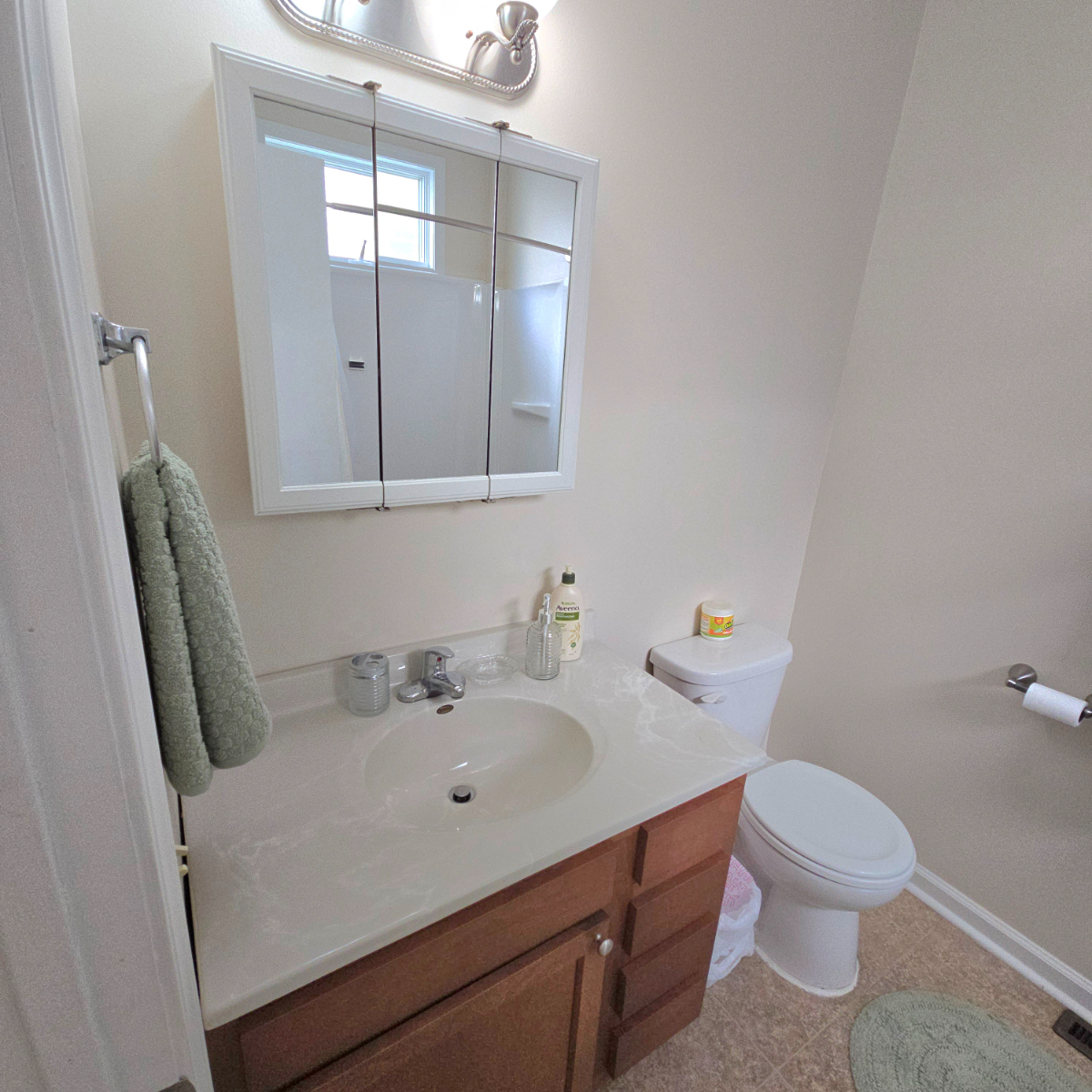 Close to Syracuse Hospitals & University w in-unit W&D - Photo 11