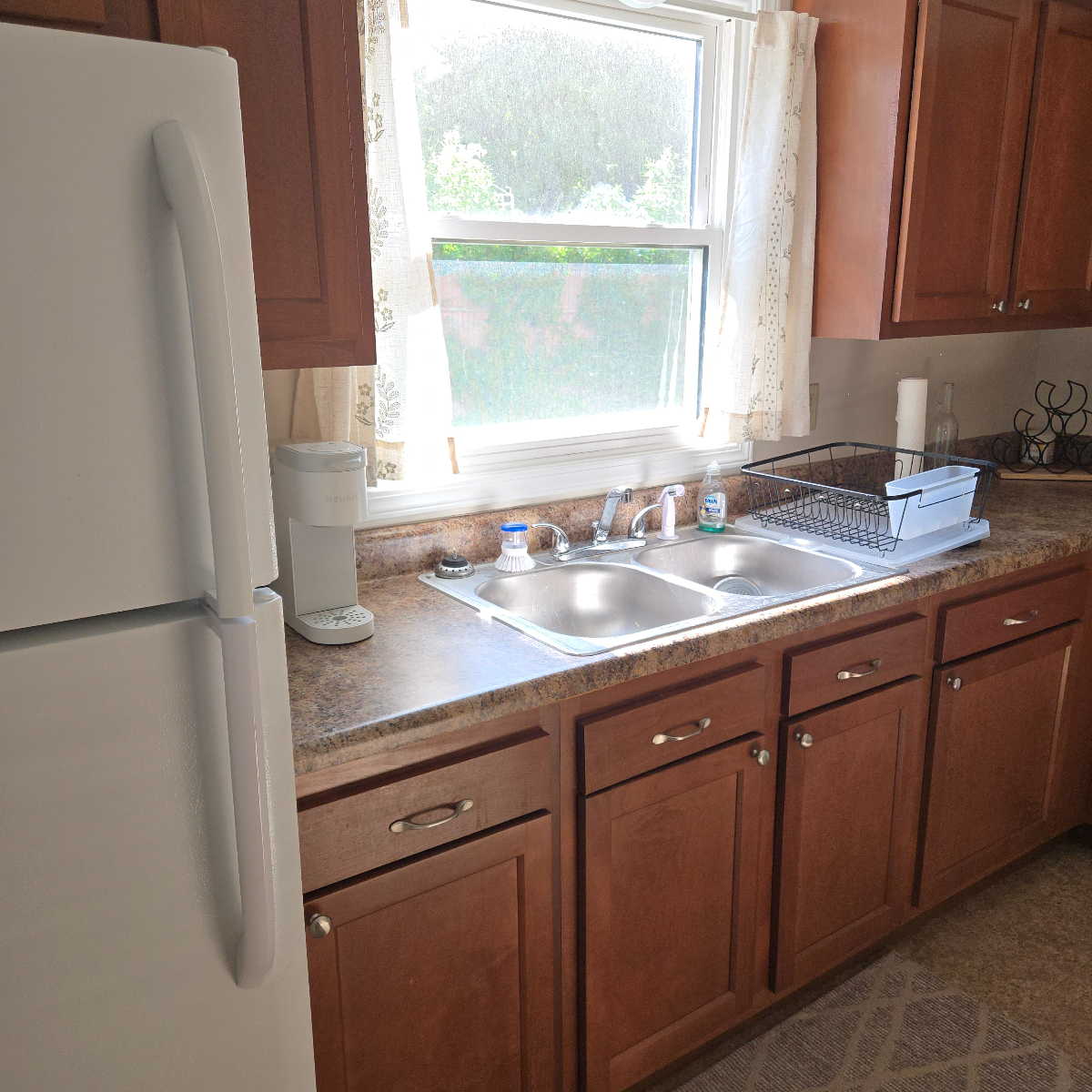 Close to Syracuse Hospitals & University w in-unit W&D - Photo 7