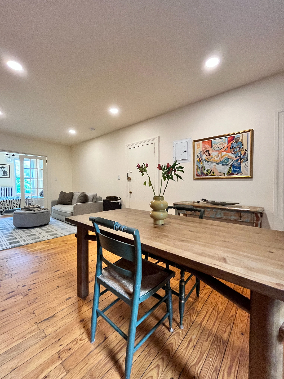 Sunny, well lit 2 bedroom apartment surrounded by lush tree topped permaculture . - Photo 5