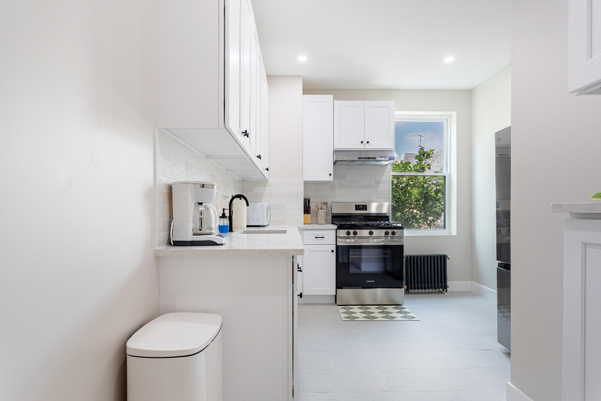 Newly Renovated, Bright & Spacious 2-BR Apartment in Heart of Jamaica - Photo 8
