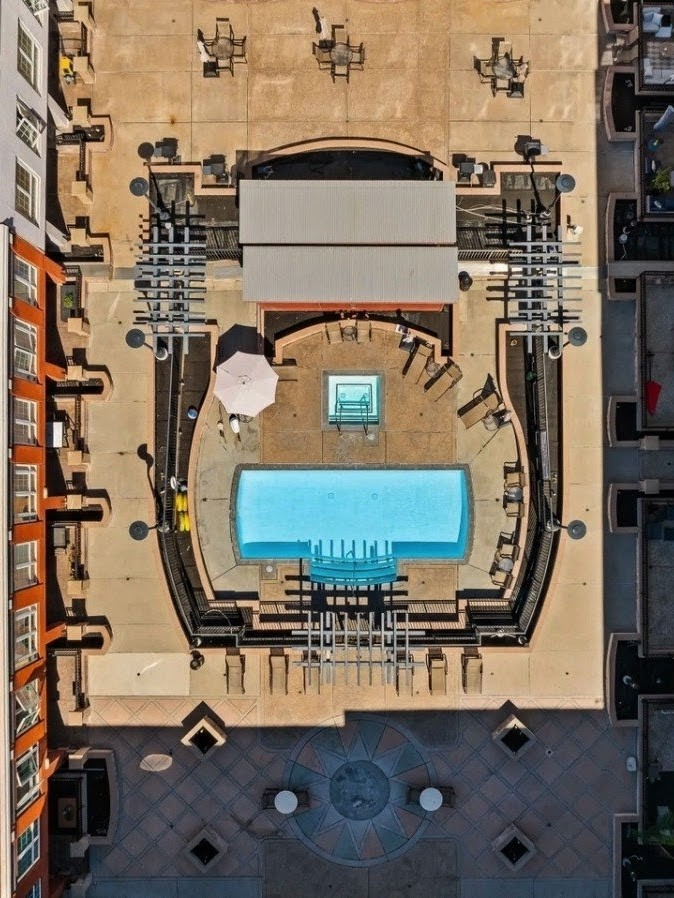 Serene 1BD Downtown Gaslamp - 31-Night Min, Interior-Facing, All Utilities Included - Photo 2