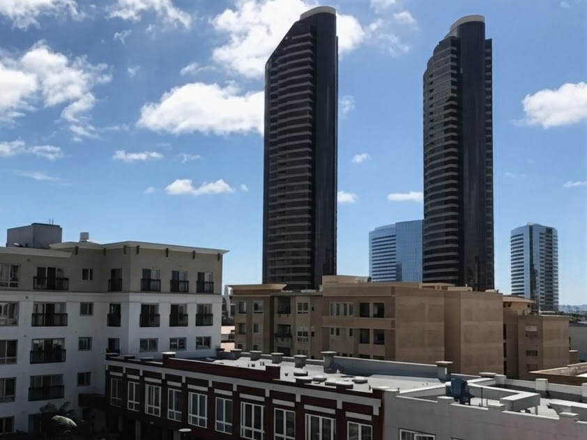 Serene 1BD Downtown Gaslamp - 31-Night Min, Interior-Facing, All Utilities Included - Photo 1