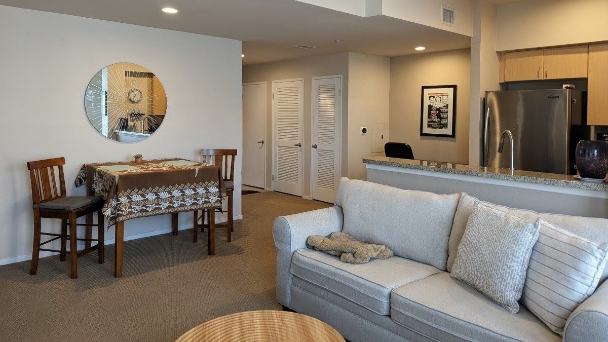 Serene 1BD Downtown Gaslamp - 31-Night Min, Interior-Facing, All Utilities Included - Photo 4