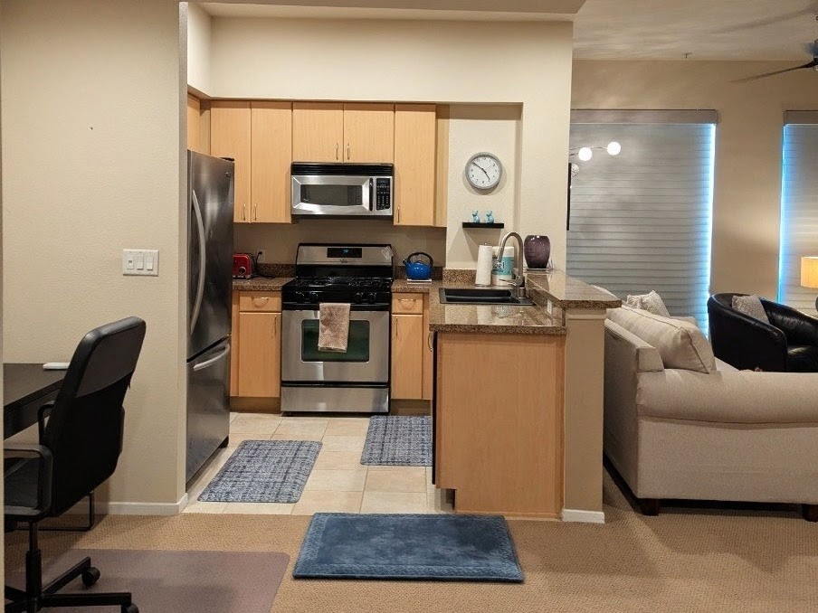 Serene 1BD Downtown Gaslamp - 31-Night Min, Interior-Facing, All Utilities Included - Photo 5