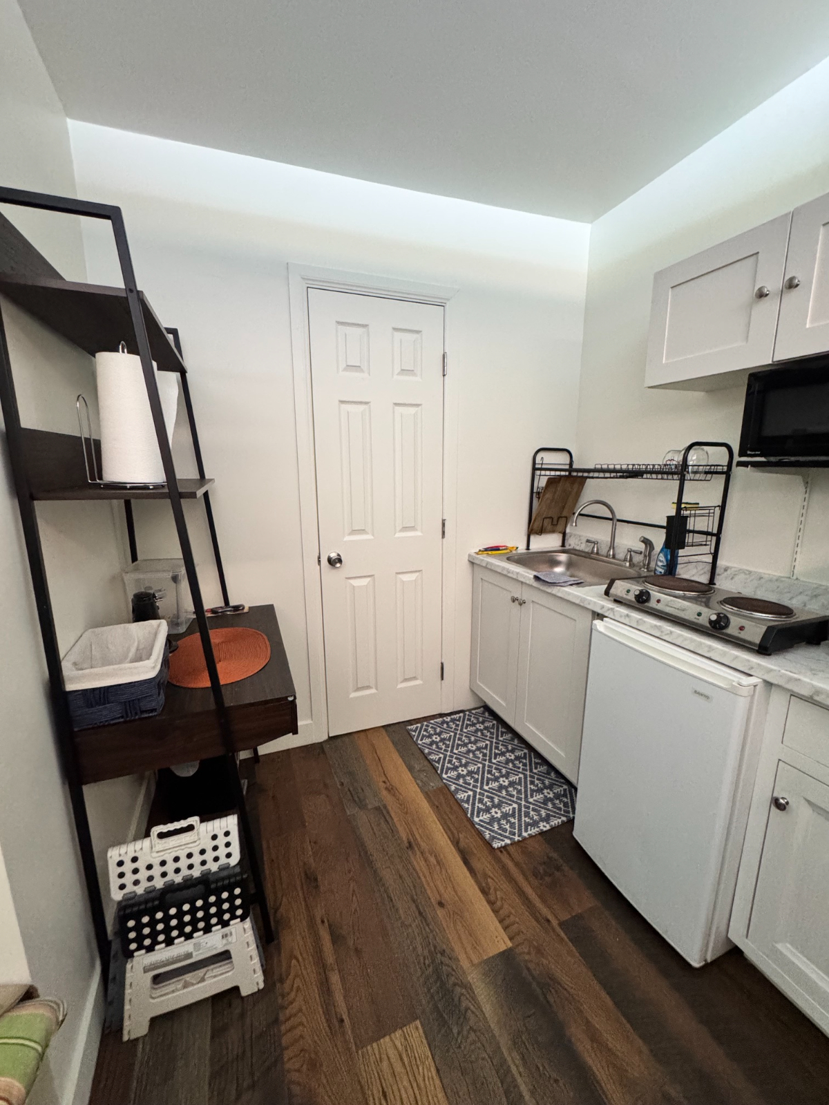 private entrance guest house/1bd apartment - Photo 4