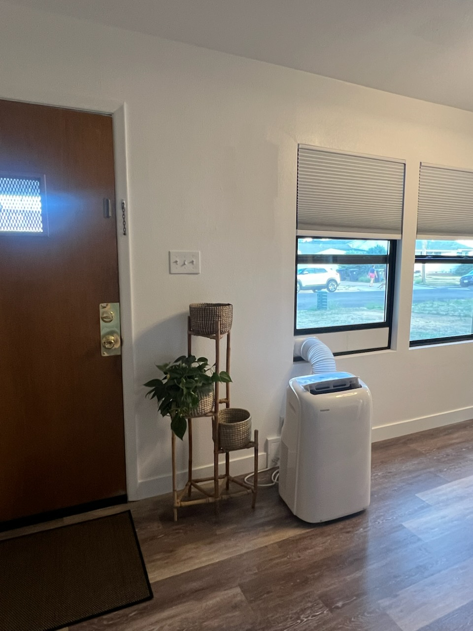 Close to downtown, Hospital, F.E. Warren Air Force Base, CFD, Lions Park- modern stay #2 - Photo 7