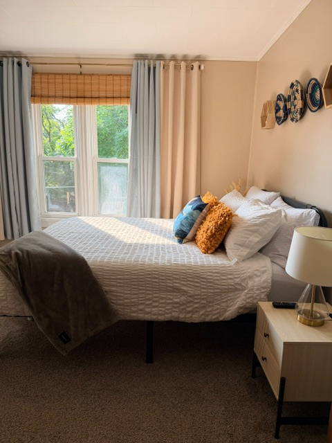 The Painted Plateau - Spacious Apt. Close to I-86! - Photo 9
