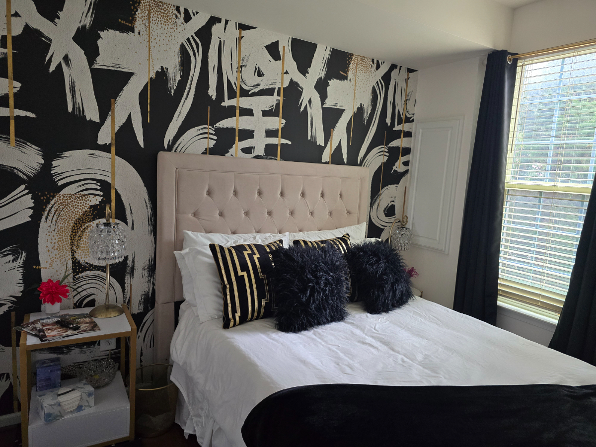 Peaceful Fort Lincoln Townhome - Photo 10