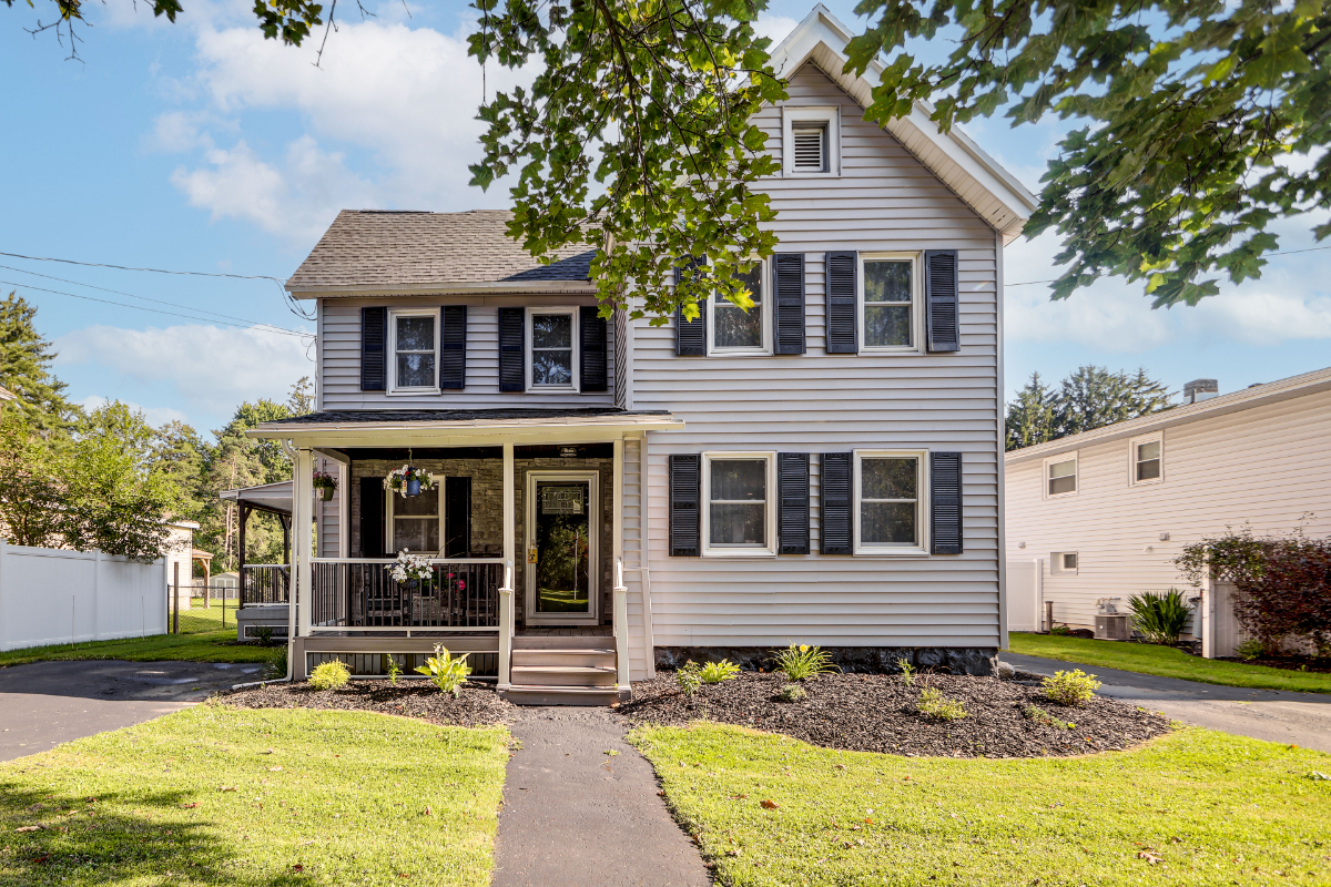 1 Mi to Owasco Lake - Updated Auburn Home w Yard - 590384 - Photo 1