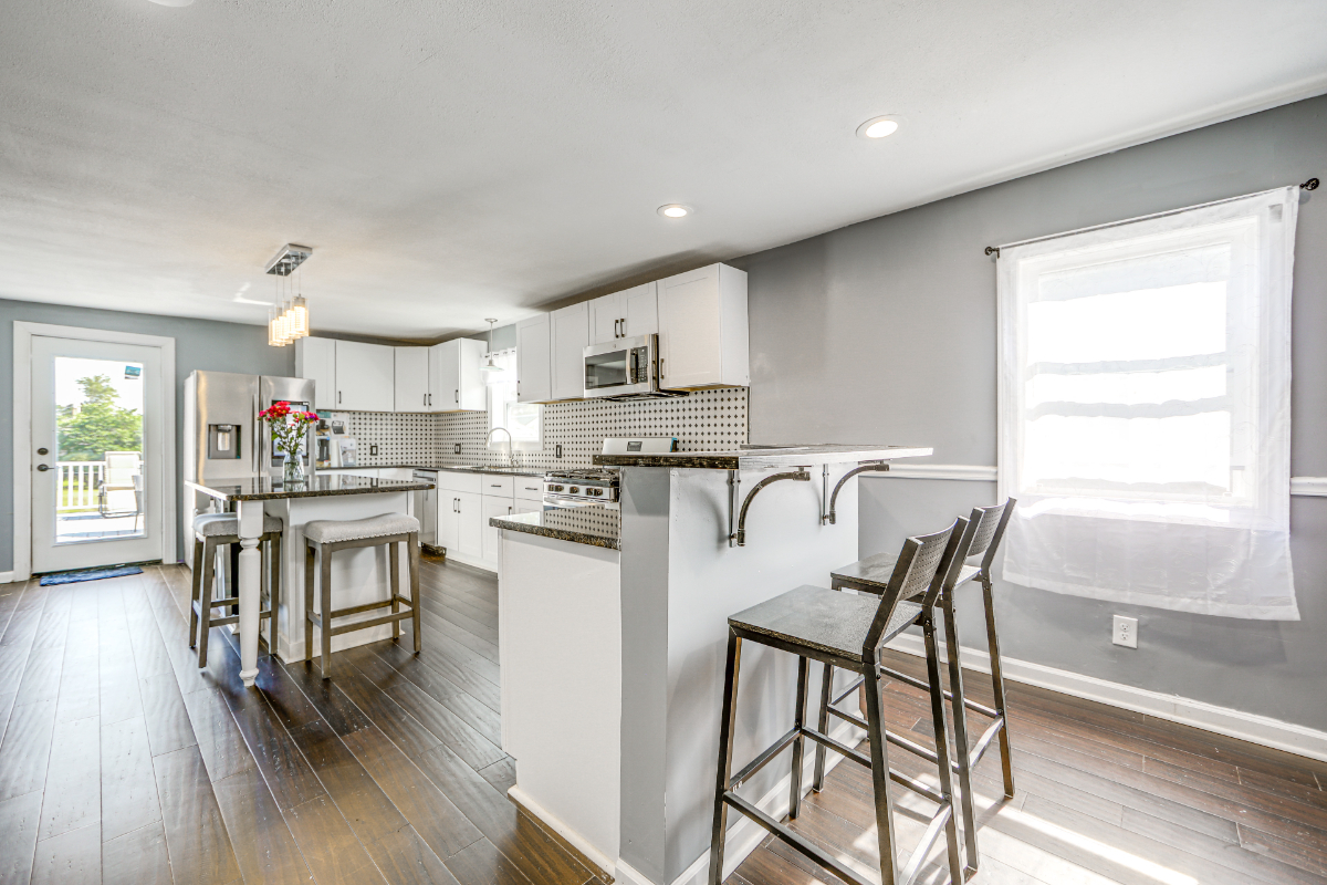1 Mi to Owasco Lake - Updated Auburn Home w Yard - 590384 - Photo 6