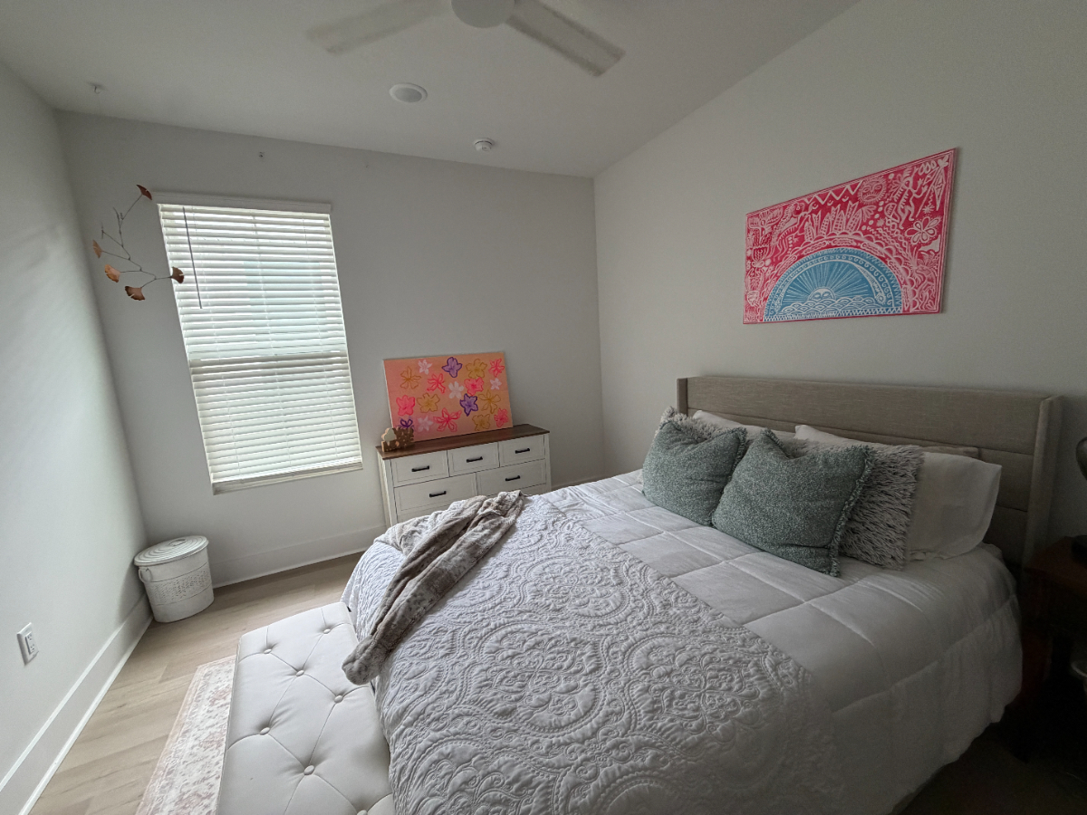 Cute, Cozy New-Build Near Downtown - Photo 3