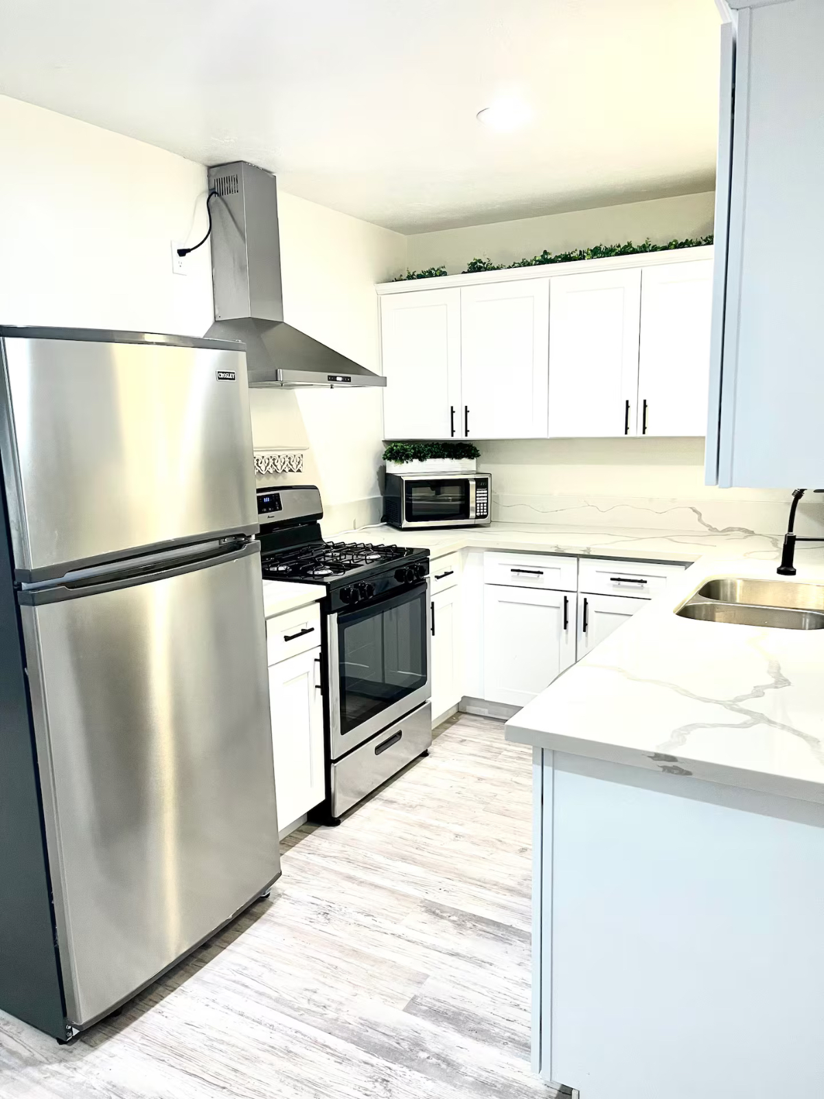 New Unit - Photo 4