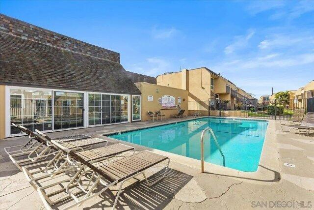 Sunset Coast Suite, a One-Bedroom Condo in Clairemont - Photo 2