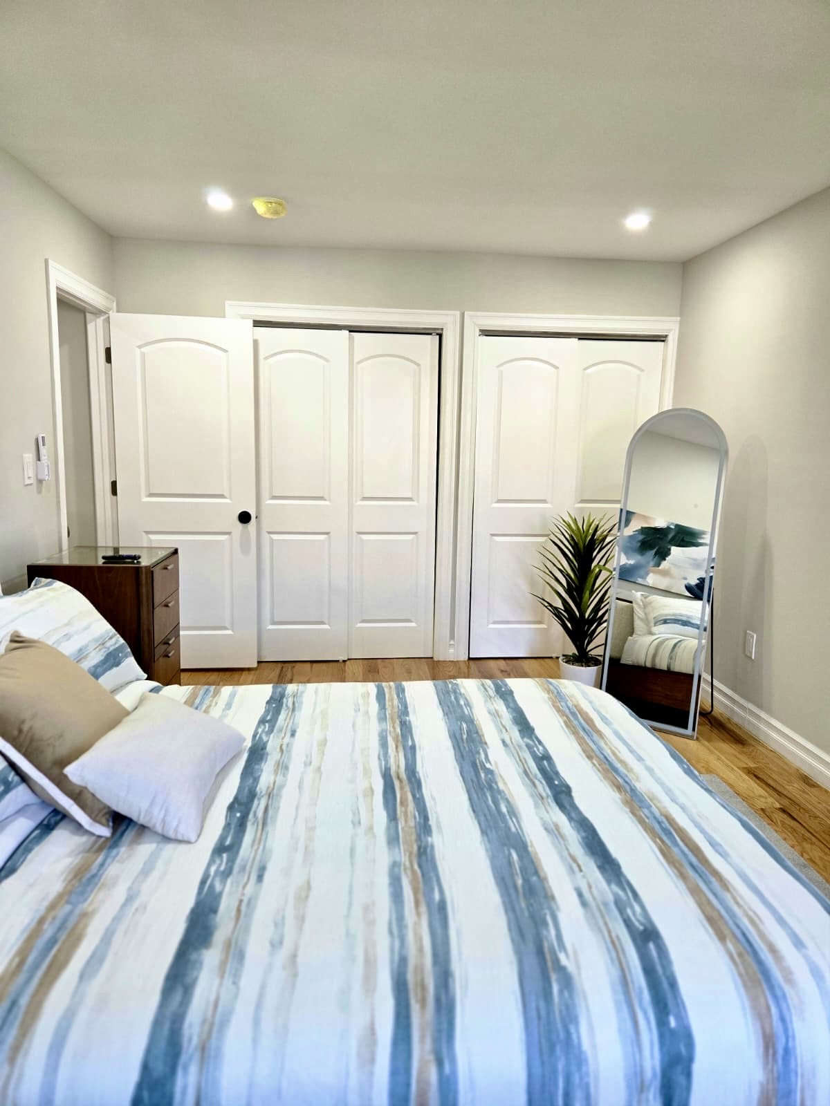 Large Master Suite - Photo 6
