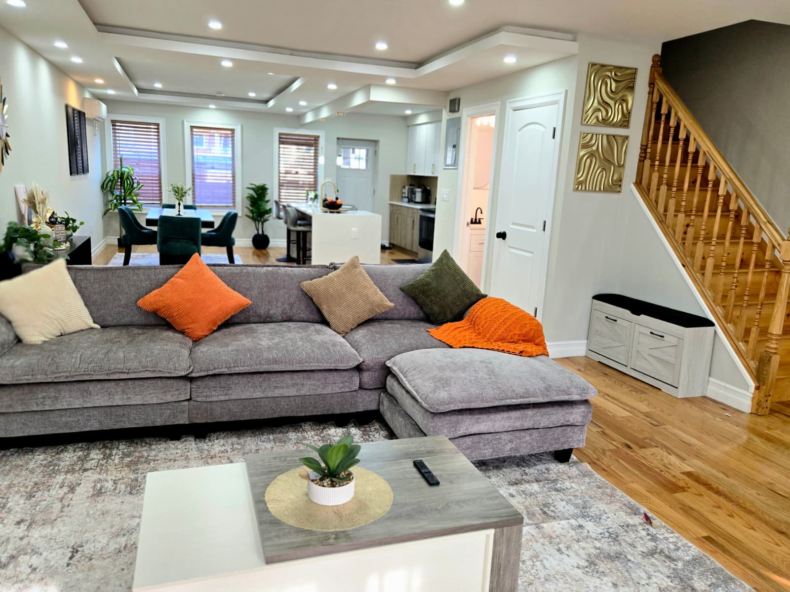 Large Master Suite - Photo 10