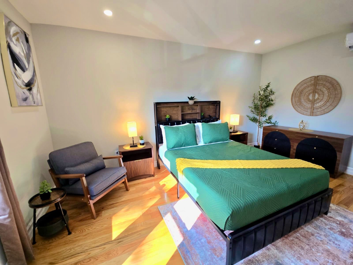 Large Master Suite - Photo 5