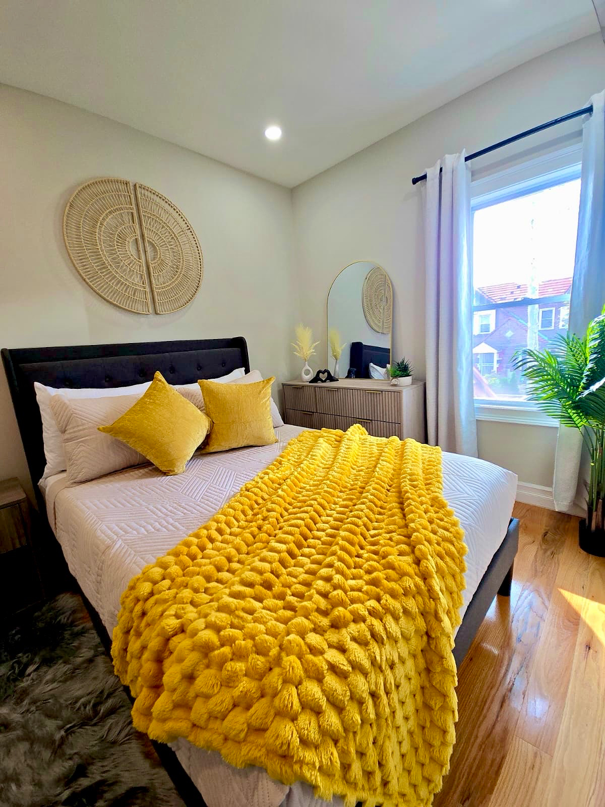 Large Master Suite - Photo 1