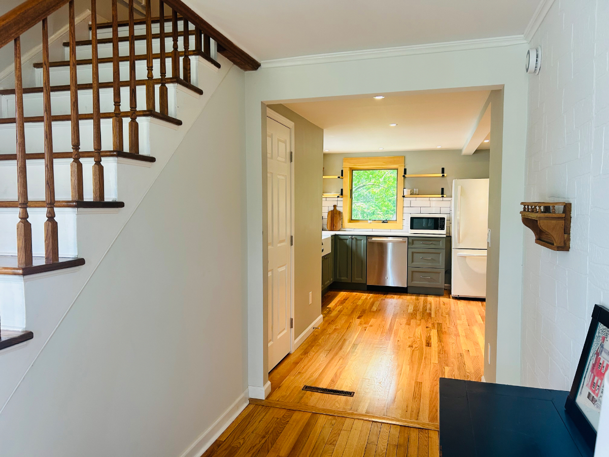 Renovated 3-Bedroom Esopus Escape - Photo 3
