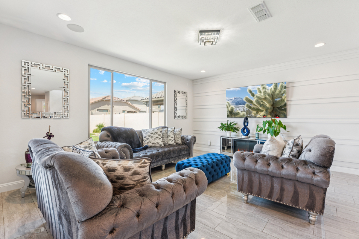 Luxury Fully Furnished Executive Home | Heated Resort Pool | Office | Near Westgate - Photo 5