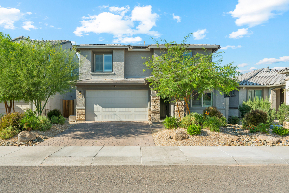 Luxury Fully Furnished Executive Home | Heated Resort Pool | Office | Near Westgate - Photo 4