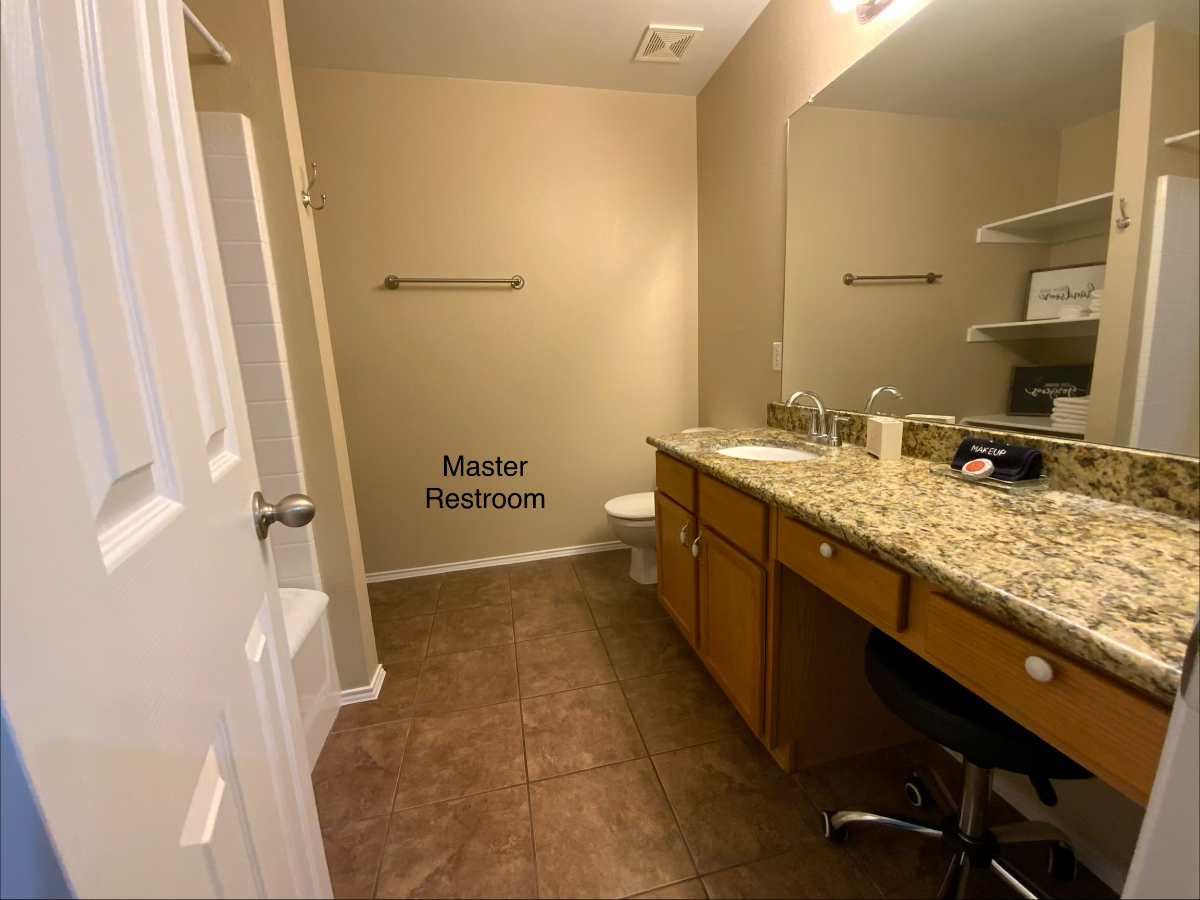 Peaceful Forney Home Perfect for Traveling Professionals - Photo 11