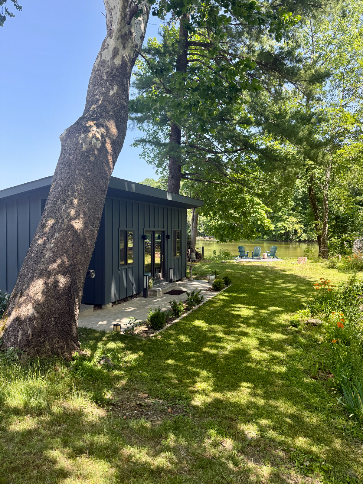 Modern Lakefront Oasis in the Hudson Valley - Photo 8