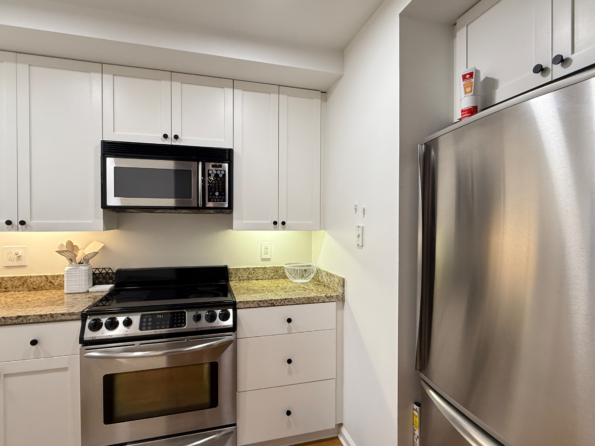 SF Living Made Easy | Furnished NOPA Quiet & Modern Condo - Photo 6