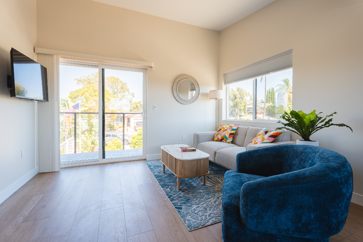 Bright, Breezy Hilltop Retreat in Vista, North County San Diego - Photo 3
