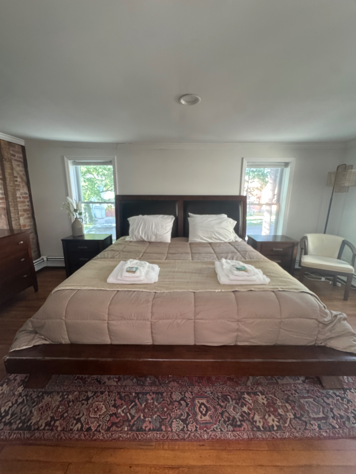 The Saratoga House - Photo 1