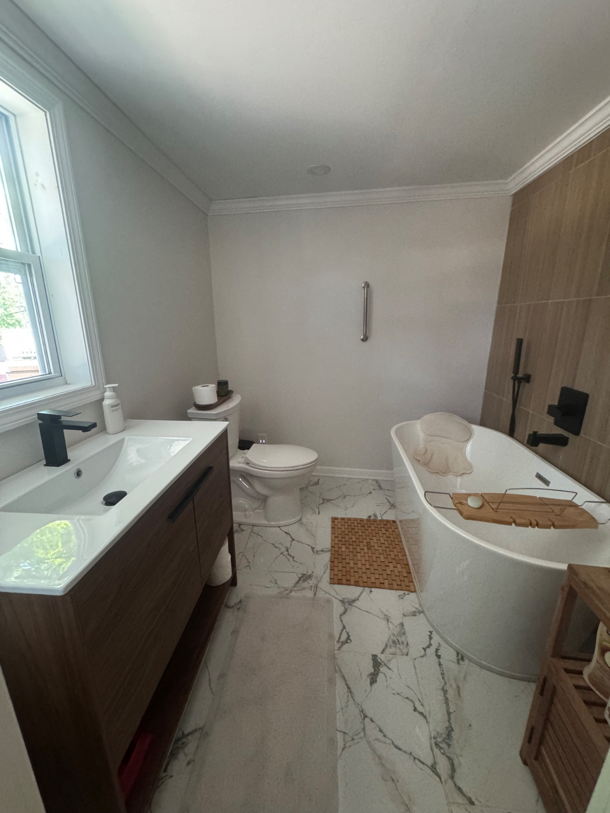 The Saratoga House - Photo 4