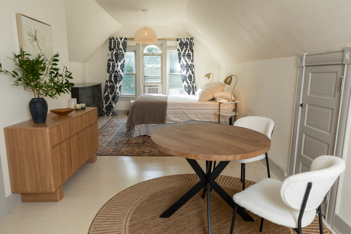 Cozy, Quiet, and Fully Furnished - Your Perfect Ballston Spa Retreat! - Photo 3