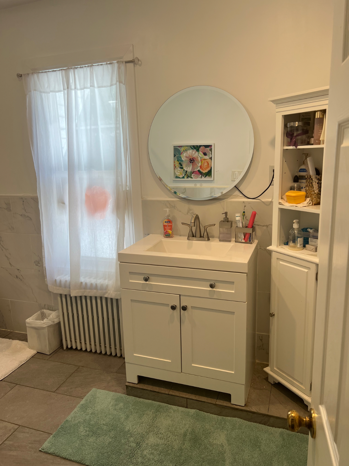 Beautiful Private Room with Brand New Furniture in Exceptional Location Near Hospitals Universities  - Photo 6