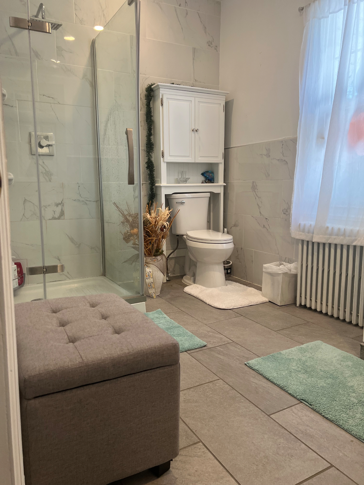 Beautiful Private Room with Brand New Furniture in Exceptional Location Near Hospitals Universities  - Photo 9